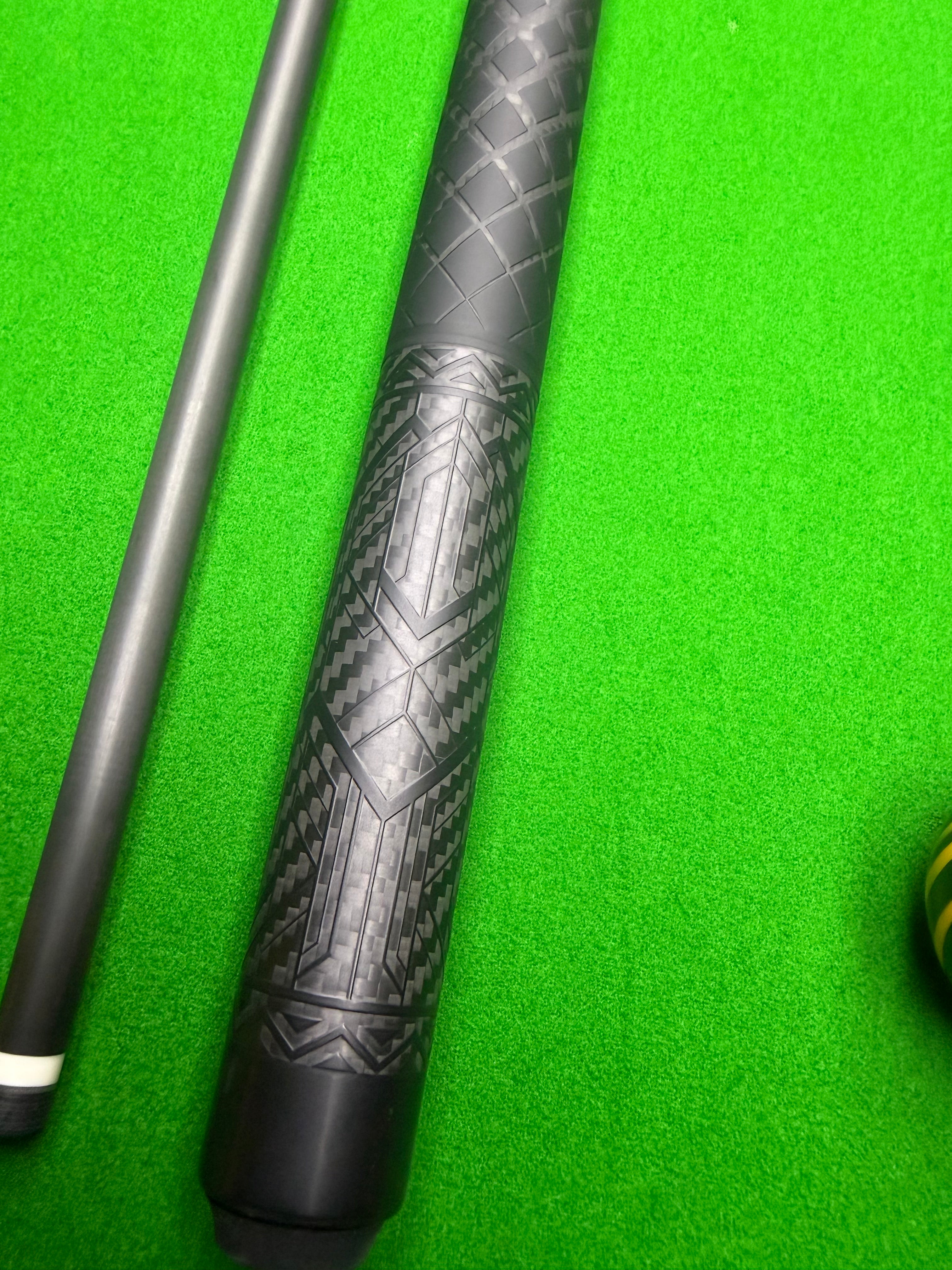 SERPENT Pro Taper 2pcs T700 Carbon Fibre Pool Cue